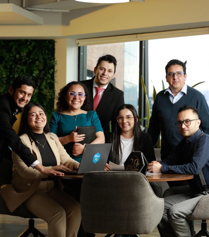 Asesores especializados por proyectos